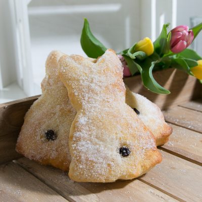 Backen? Ganz einfach! Osterhasen aus Quarkteig